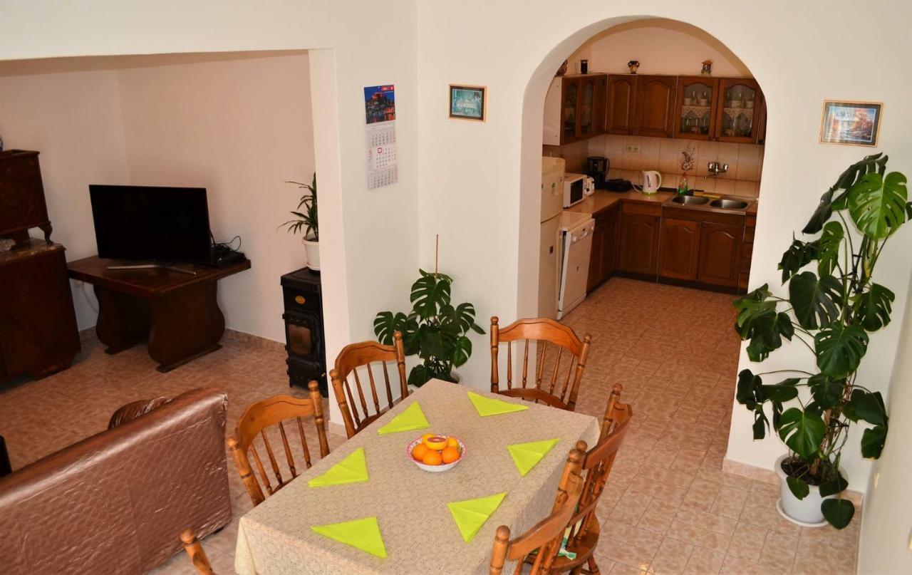 Apartman Rosa Pirovac Dış mekan fotoğraf